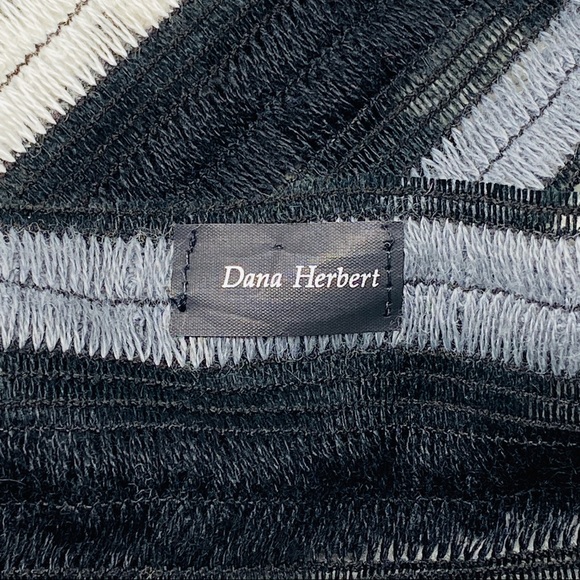 Dana Herbert Textured Scarf Black White Gray - Picture 7 of 8